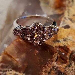 Color shift garnet silver ring